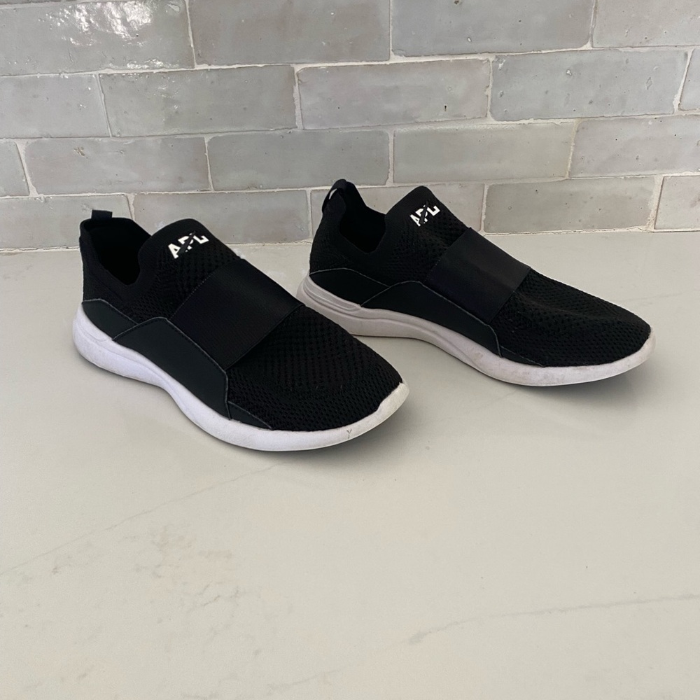 APL - Techloom Bliss Slip On - Black